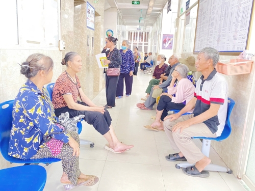 Hoạt động khám bệnh, chữa bệnh tại Bệnh viện Y học cổ truyền LanQ ngày 4/8/2025